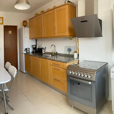 A 3mn A Pied De La Plage, A *