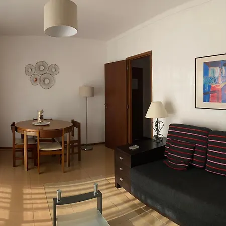 شقة A 3mn A Pied De La Plage, A *