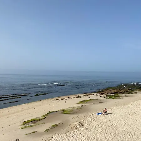 A 3mn A Pied De La Plage, A *