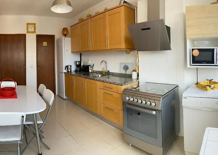 A 3mn A Pied De La Plage, A *